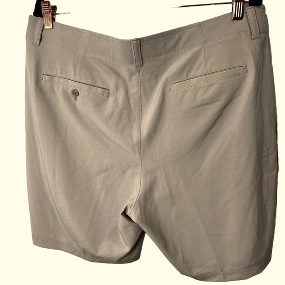 Menβs grand slam performance golf shorts size 38 in excellent like-new condition - Picture 3 of 4